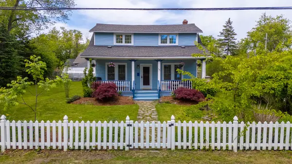 788 EDGEMERE RD, Fort Erie, ON L2A 1A6