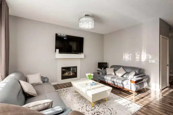 165 Bayside LOOP SW, Airdrie, AB T4B 3W7