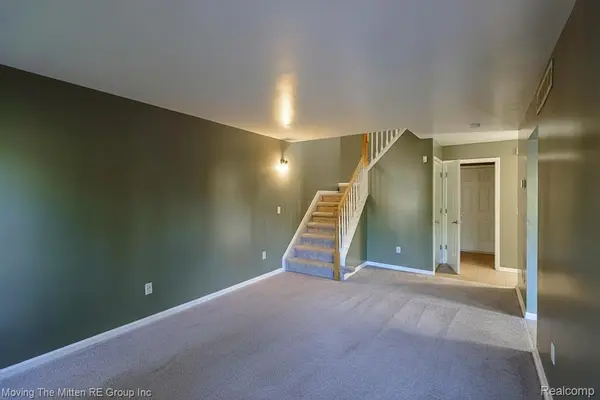 8691 Ironwood DR, Van Buren Charter Township, MI 48111