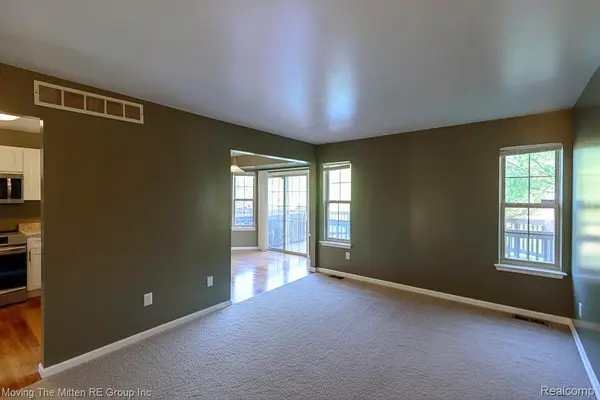 8691 Ironwood DR, Van Buren Charter Township, MI 48111