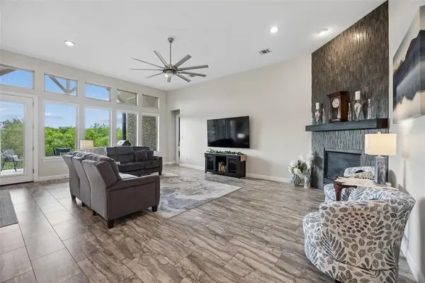 15852 Bent Rose Way, Fort Worth, TX 76177