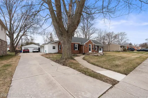23340 Joy ST, St. Clair Shores, MI 48082