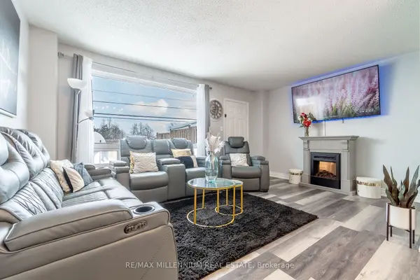 52 Village CT, Brampton, ON L6W 1A6