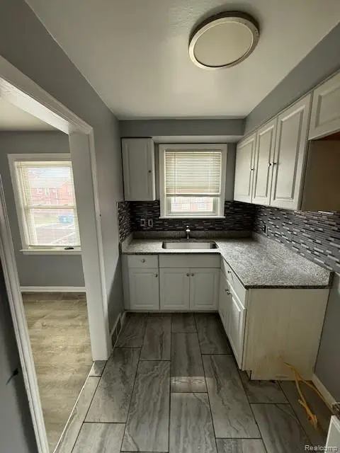 20258 Schaefer HWY #23, Detroit, MI 48235