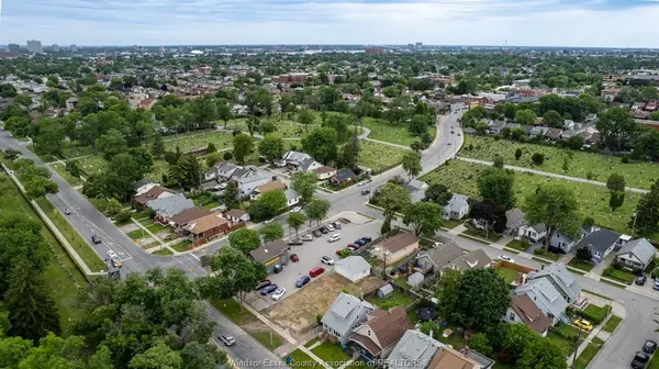 1360-76 HOWARD Avenue, Windsor, ON N8X 3T6