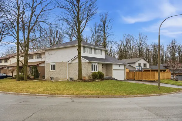 1853 Mapleridge DR, Peterborough, ON K9K 1R1