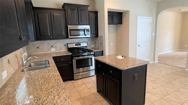 14144 Rabbit Brush Lane, Fort Worth, TX 76052