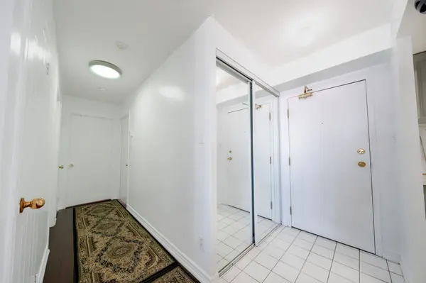1470 Midland AVE #1609, Toronto E04, ON M1P 4Z4