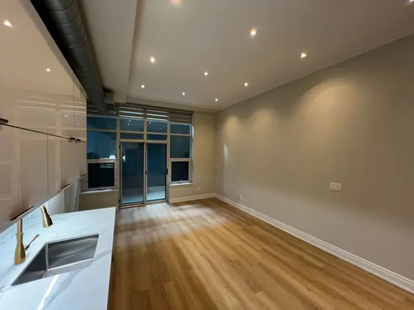 135 Dalhousie ST #B02, Toronto C08, ON M5B 2S1