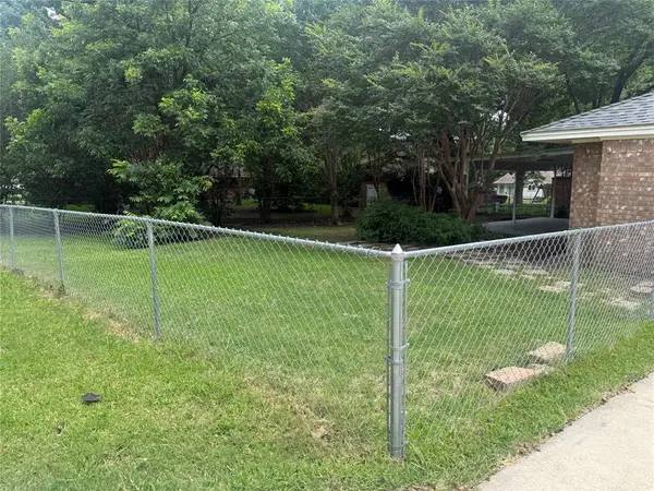 701 Adams Drive, Crandall, TX 75114