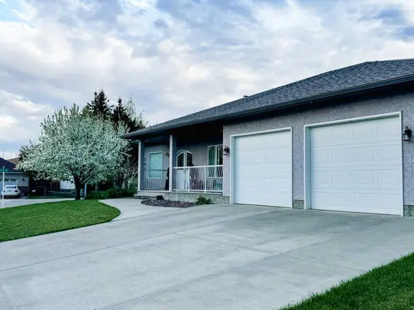 201 Aspen WAY, Vulcan, AB T0L 2B0