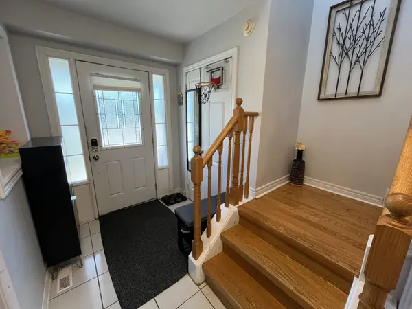 234 Esther DR, Barrie, ON L4N 0G3