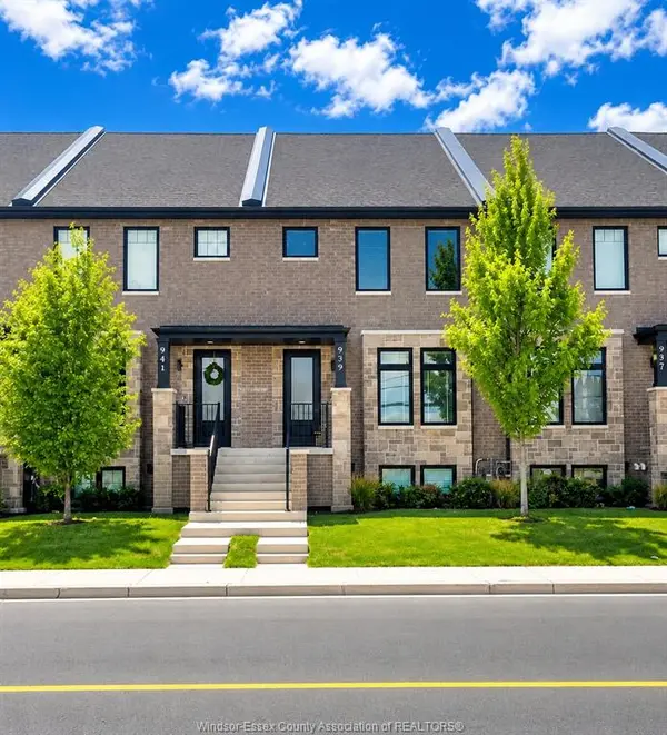 955 WALKER Road, Windsor, ON N8Y 2N6