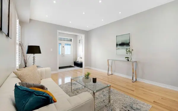 161 Bonnie Braes DR, Brampton, ON L6Y 5Z1