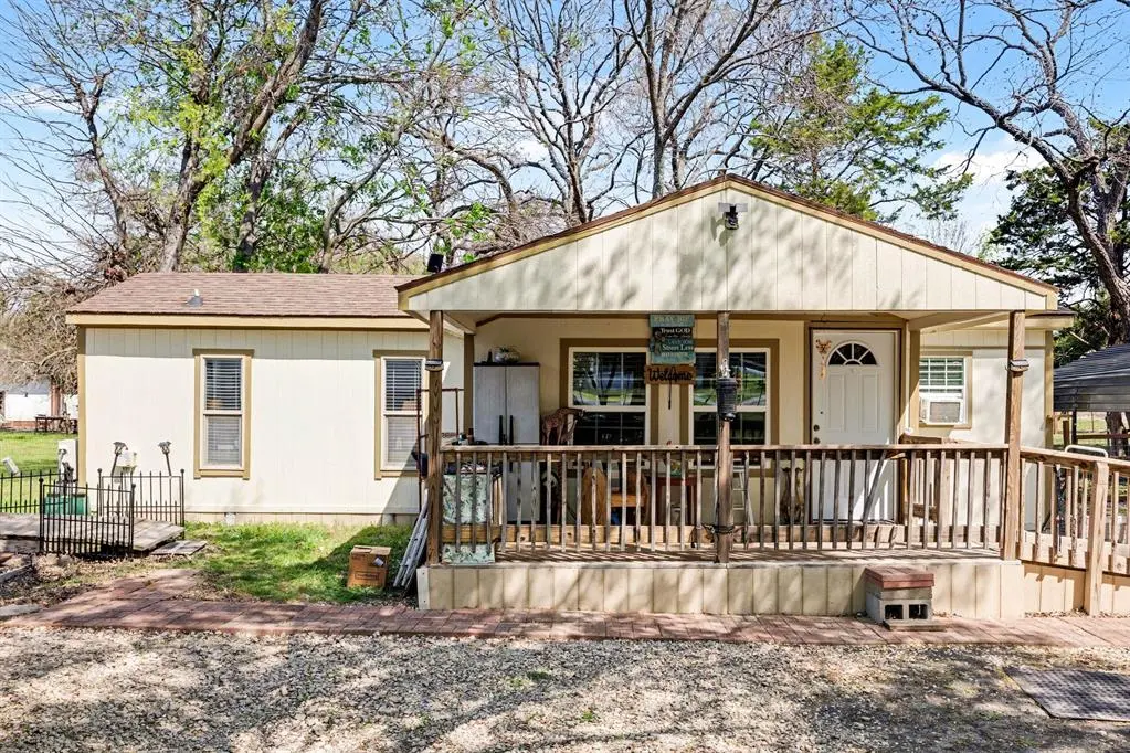 5591 County Road 920, Nevada, TX 75173