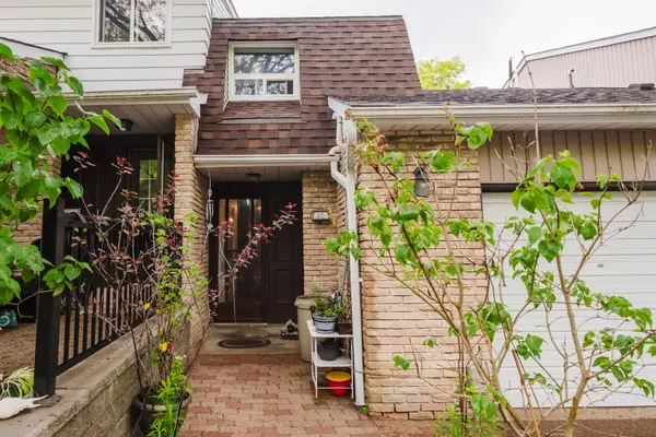27 Dunkeld WAY, Markham, ON L3T 4Y8