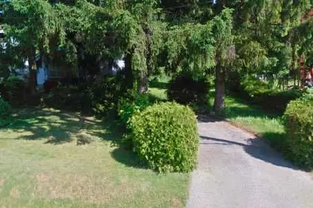 60 Arnold AVE, Vaughan, ON L4J 1B3