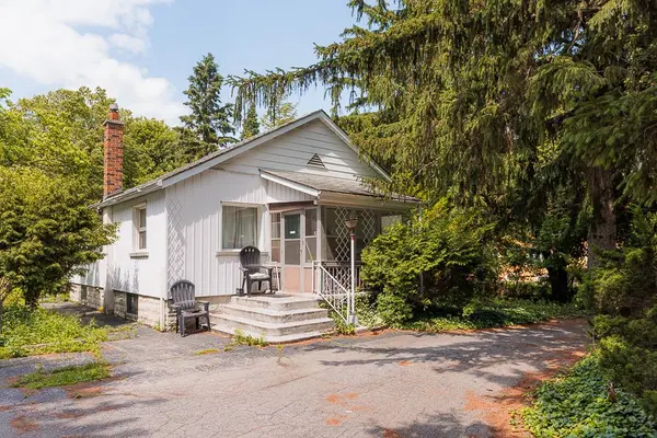 60 Arnold AVE, Vaughan, ON L4J 1B3