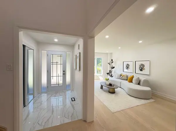 108 Berwick CRES, Richmond Hill, ON L4C 0B7