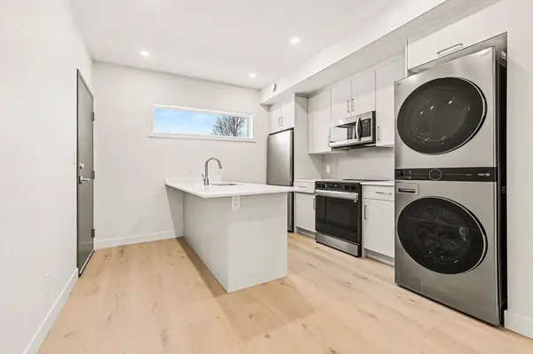 1301 Dorchester AVE, Carlington - Central Park, ON K1Z 8E8