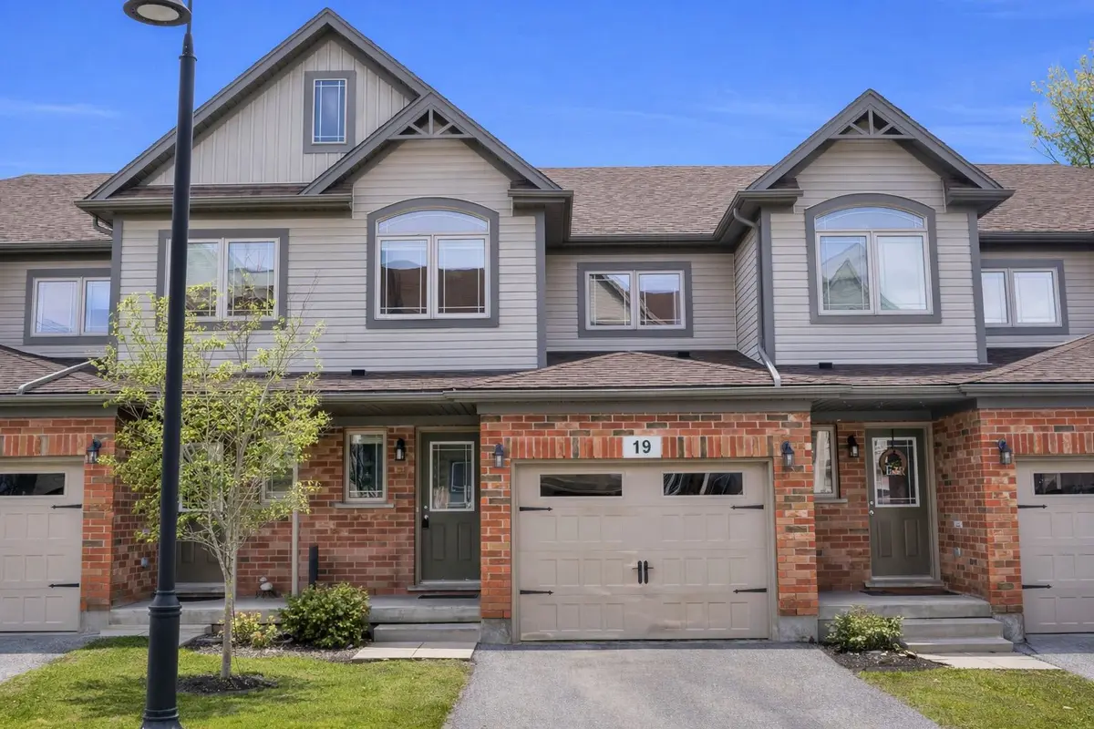 66 Eastview RD #19, Guelph, ON N1E 0N1