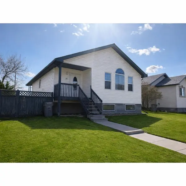 22 KREINER CRES, Whitecourt, AB T7S 1X5