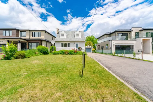 7 Earl ST, Mississauga, ON L5M 1N6