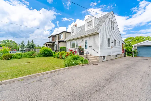 7 Earl ST, Mississauga, ON L5M 1N6