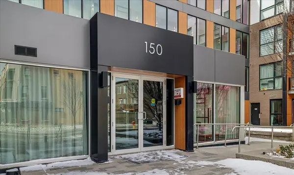 150 Sabina DR #305, Oakville, ON L6H 0W3