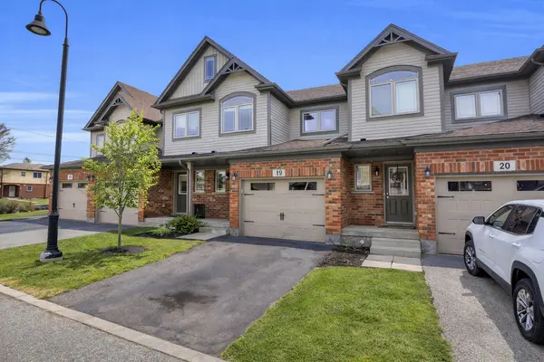 66 Eastview RD #19, Guelph, ON N1E 0N1