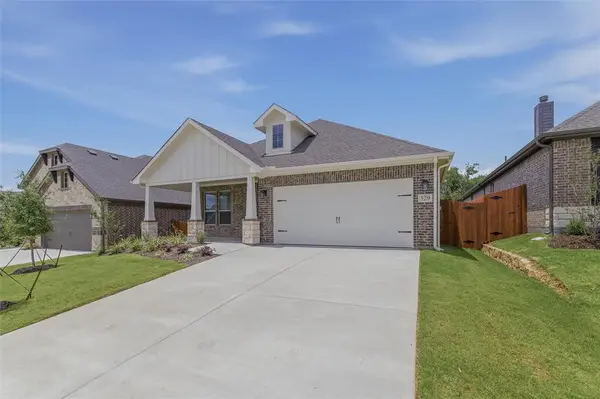 529 Waterford Park Boulevard, Weatherford, TX 76087