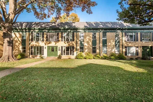 4816 Amesbury #127, Dallas, TX 75206
