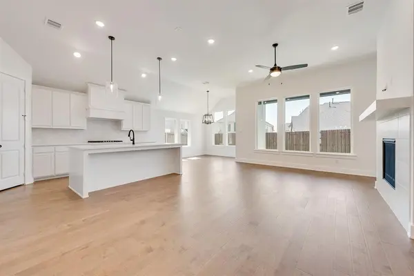 6036 Foxwheel Way, Fort Worth, TX 76123