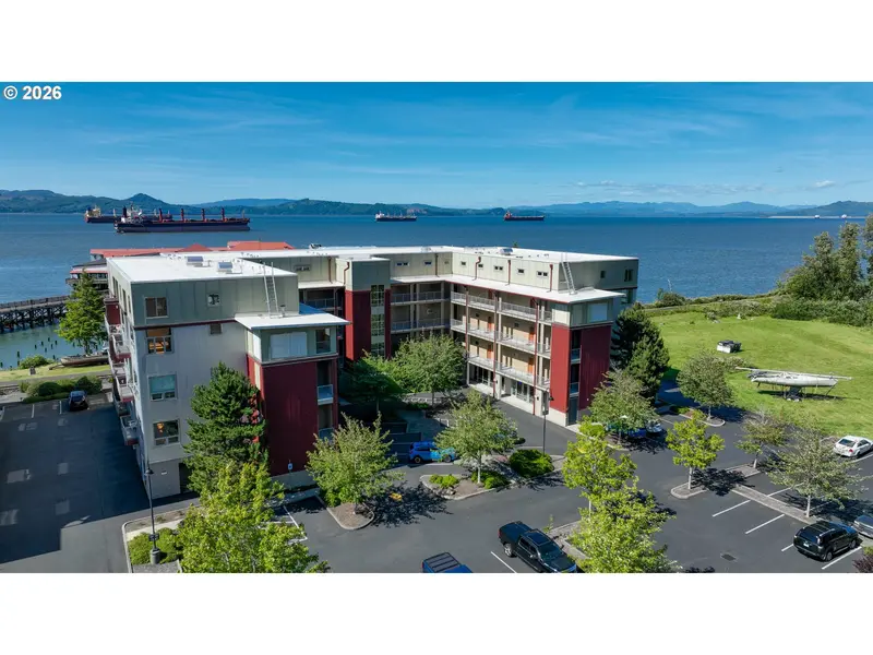 3990 ABBEY LN #B411, Astoria, OR 97103