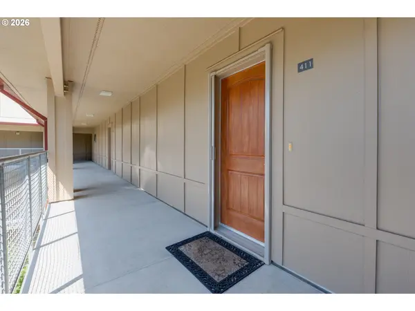 3990 ABBEY LN #B411, Astoria, OR 97103