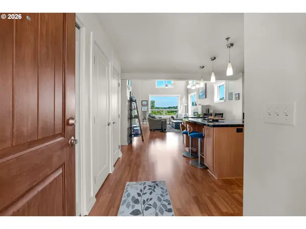 3990 ABBEY LN #B411, Astoria, OR 97103