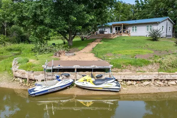 105 Tarno Lane, Gun Barrel City, TX 75156
