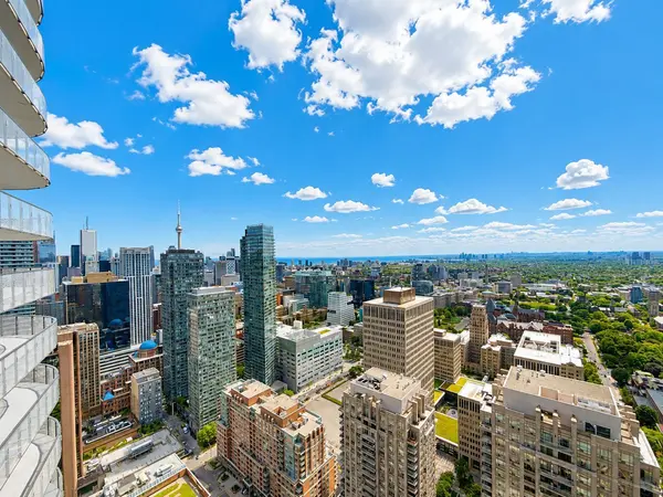 11 Wellesley ST W #4307, Toronto C01, ON M4Y 0G4