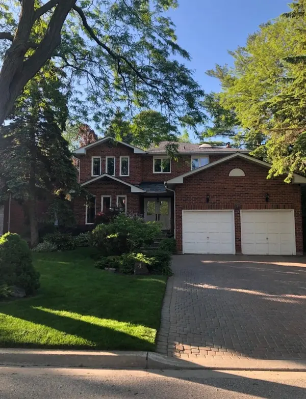 4 Camor CT, Toronto E10, ON M1C 4V5
