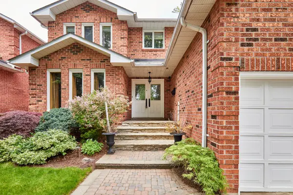 4 Camor CT, Toronto E10, ON M1C 4V5
