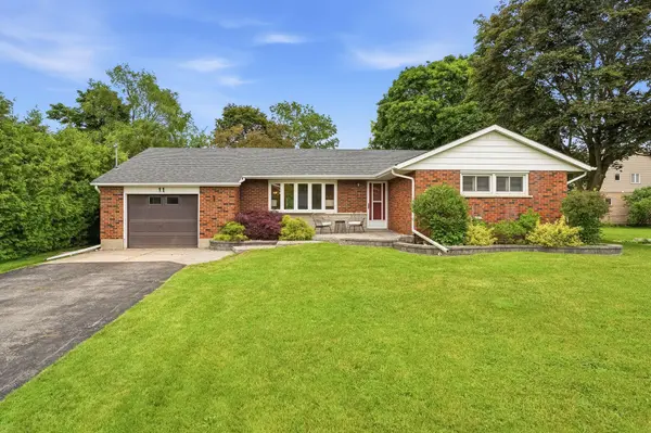 11 Lynwood AVE, Clarington, ON L1E 2H8