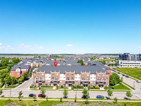 51 Hays BLVD #19, Oakville, ON L6H 0J1