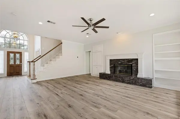 2721 Gold Rush Lane, Carrollton, TX 75007