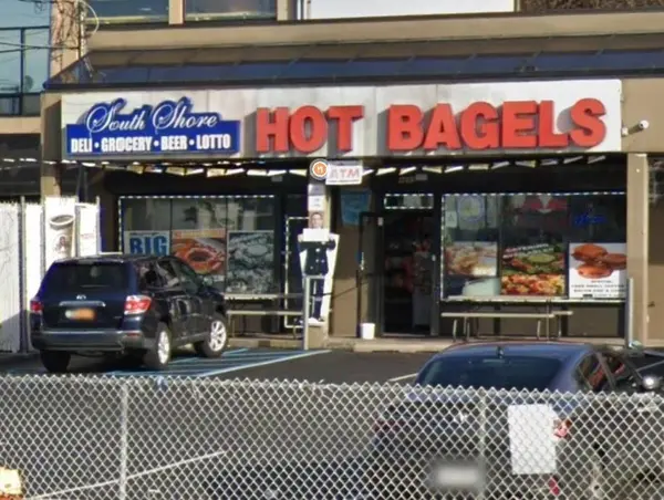 4884 Arthur Kill RD, Staten  Island, NY 10309