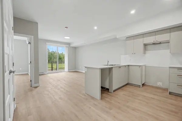 100 PINEHILL RD #1 Bedroom, North Grenville, ON K0G 1J0