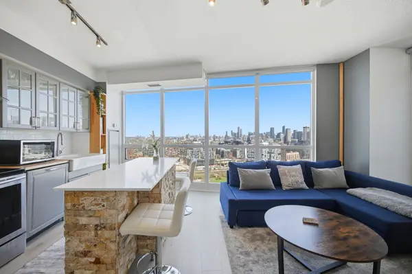 215 FORT YORK BLVD #3211, Toronto C01, ON M5V 4A1