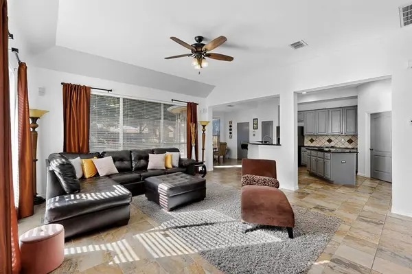 1808 Paddington Court, Arlington, TX 76017