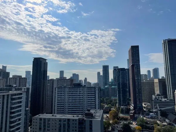 575 Bloor ST E #2409, Toronto C08, ON M4W 0B2