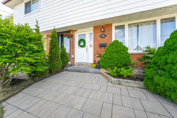 232 Durham ST, Oshawa, ON L1J 5R3
