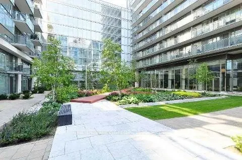 90 Stadium RD #1102, Toronto C01, ON M5V 3W5